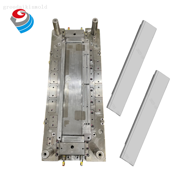 Пресс-форма для литья панели кондиционера